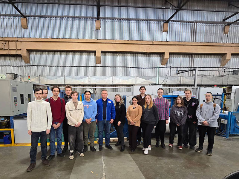 Производство АО «МКФ» вновь посетили студенты Производство АО «МКФ» вновь посетили студенты